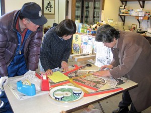 「里の駅」のカッチャどうしで作り方伝授！