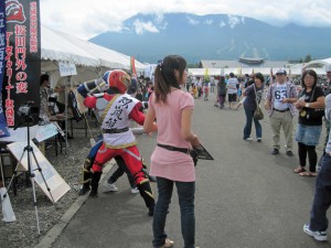 岩手山を背景に飛び入り参加？のソーラーンドラゴン